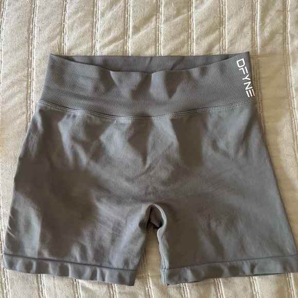 dfyne shorts and jacket set - Picture 2 of 9